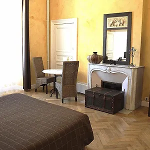 *** Bed & Breakfast Chateau De France