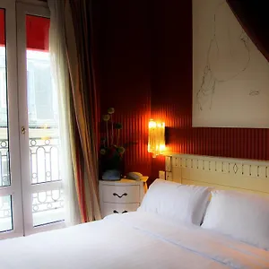 *** Hotel Royal Aboukir Paris France